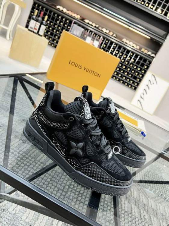 Picture of Louis Vuitton Shoes _SKULVsz38-45BS012612592